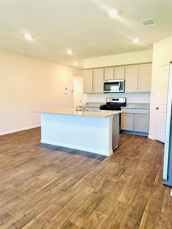 Building Photo - 150 Galanthus Ct