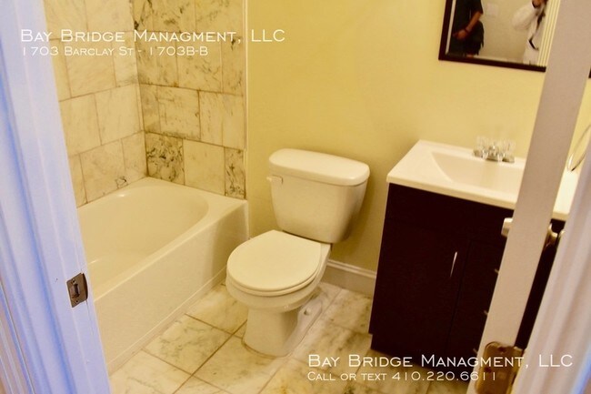Foto del edificio - 1703 Barclay St
