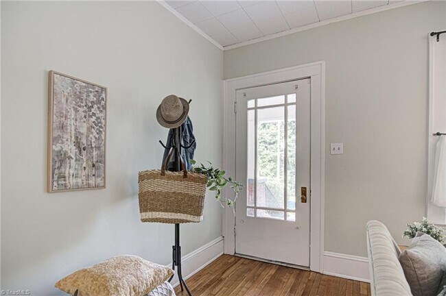 Foto del edificio - 3/ 1 House for Rent