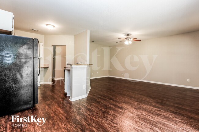 Foto del edificio - 2849 Peake St