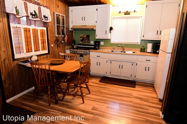 Building Photo - 2 br, 1 bath House - 450 Los Angeles Ave