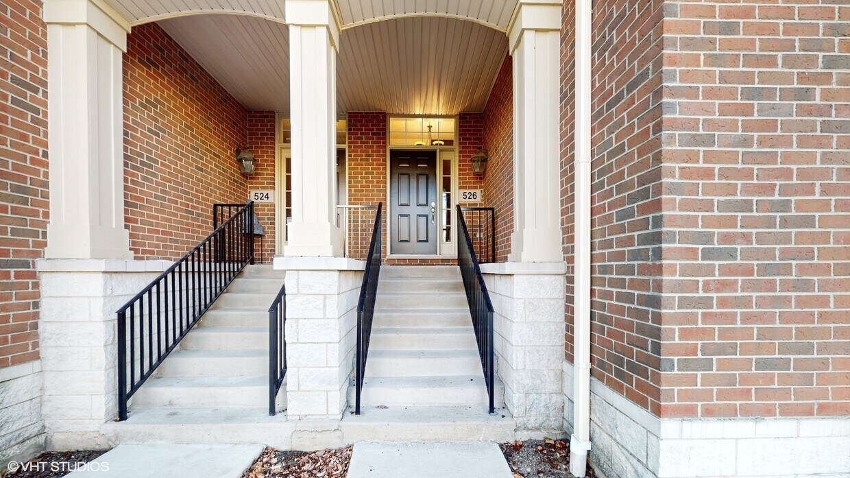 526 S Commons Ct, Deerfield, IL 60015 Townhome Rentals in Deerfield