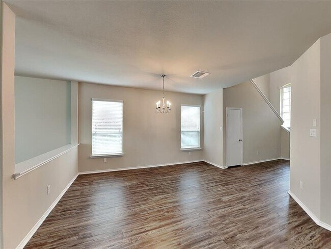 Building Photo - 7335 Winter Song Dr
