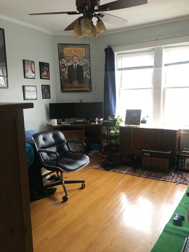 Bedroom 1 - 4355 N Paulina St