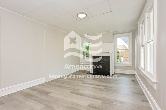 Foto del edificio - 1260 Hillyer Ave