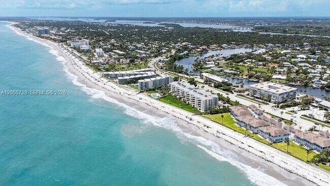 Building Photo - 4600 Jimmy Buffett Mem Hwy