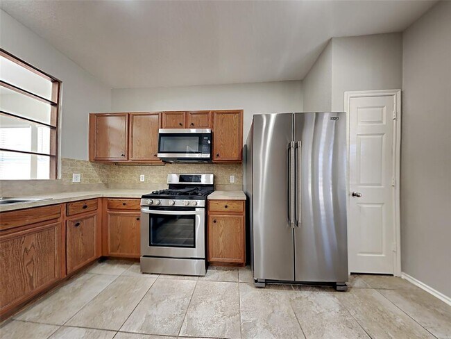 Foto del edificio - 18834 Sandelford Dr