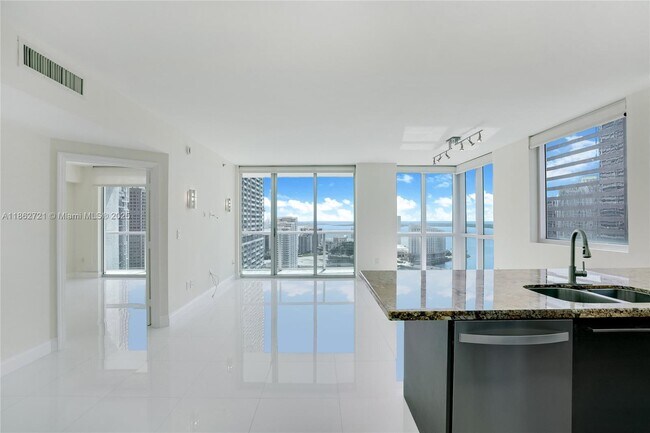 Foto del edificio - 500 Brickell Ave