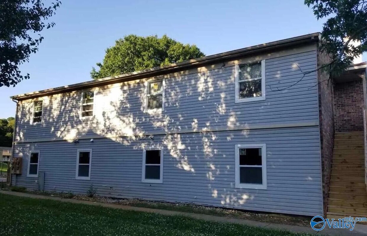 Foto principal - 4918 Cotton Row NW