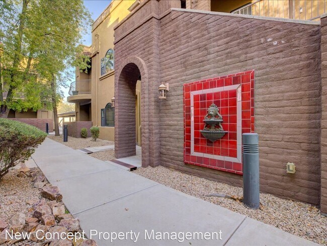 Building Photo - 2 br, 2 bath House - 2018 E. River Rd Unit...