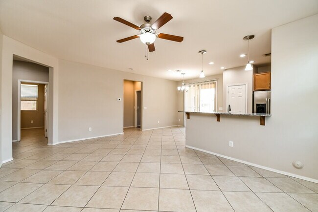 Foto del edificio - 7205 W Jones Ave