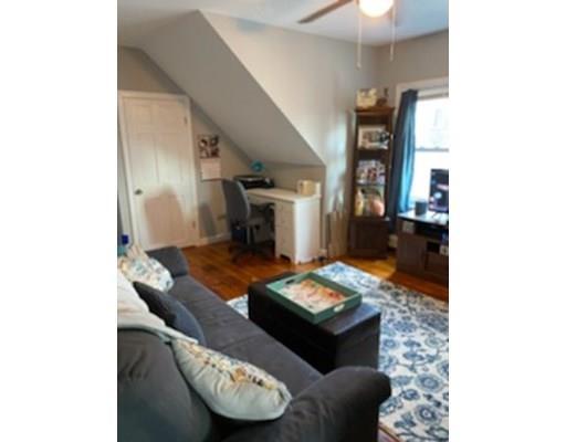 Primary Photo - 160 Pleasant St