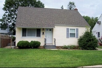 Building Photo - 30 Audrey Ave
