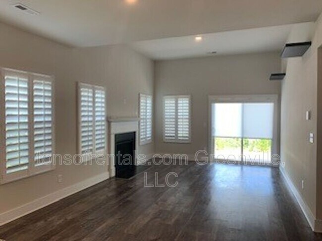 Foto del edificio - 34 Galley Ln