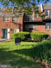Building Photo - 4042 Balwynne Park Rd