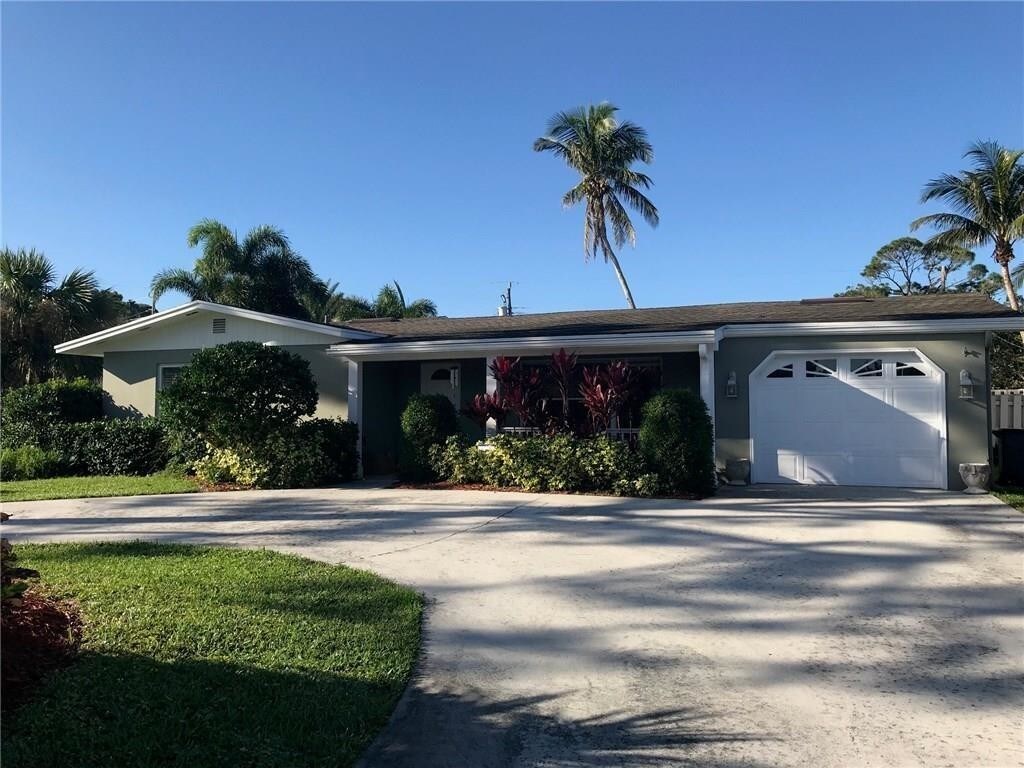11150 SE Gomez Ave, Hobe Sound, FL 33455 House for Rent in Hobe Sound