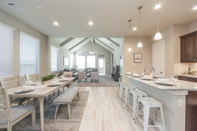 Building Photo - 8739 Arbor Trail Dr