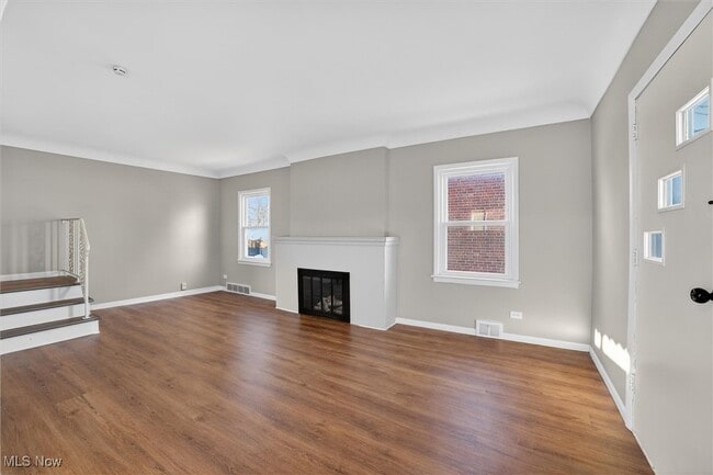 Foto del edificio - 8910 McCracken Rd