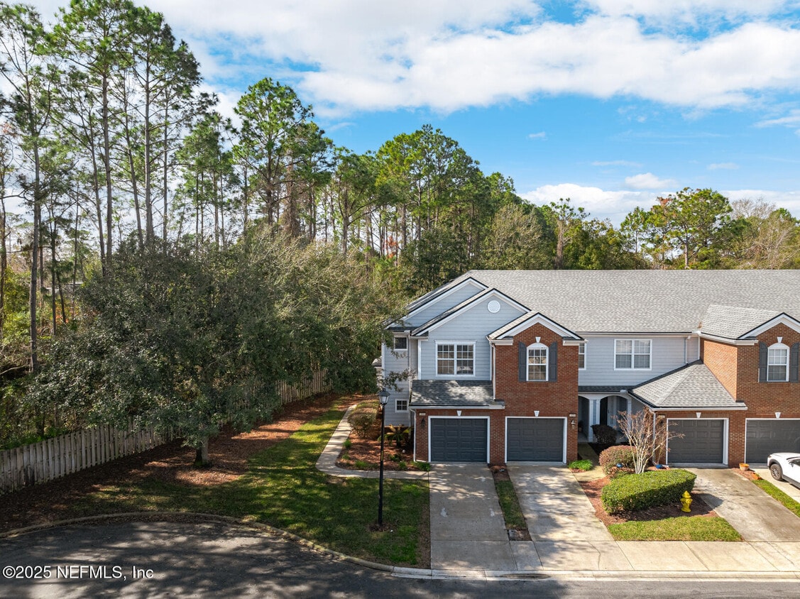 Primary Photo - 13253 Stone Pond Dr