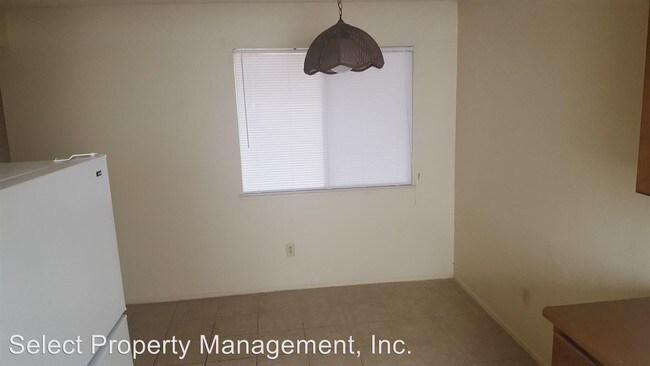 Foto del edificio - 398 Grant Way