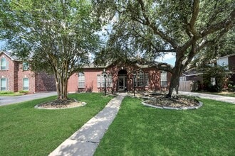 Building Photo - 6406 Castle Ln Dr