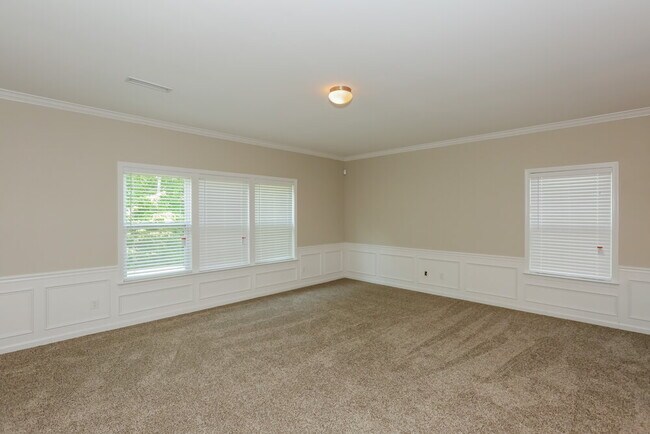 Foto del edificio - 4315 Houldsworth Dr