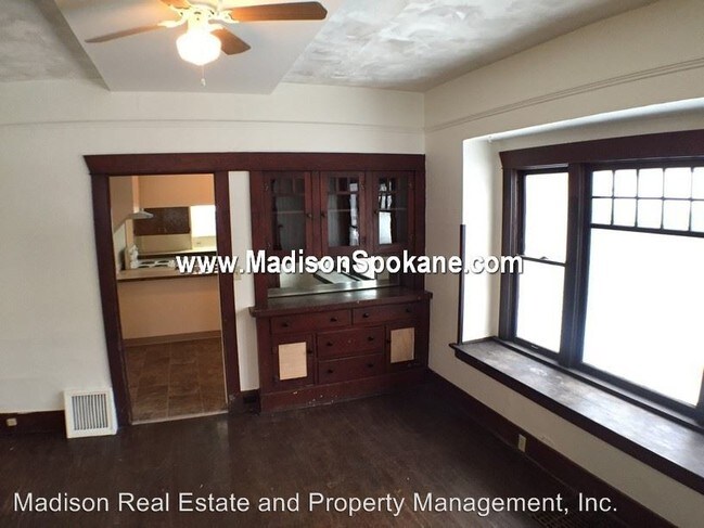 Building Photo - 4 br, 1 bath House - 1714 W. Mansfield Ave.