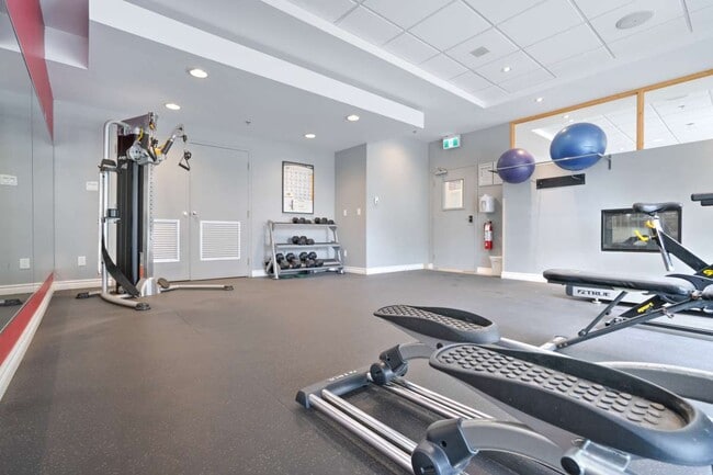 Building Photo - Red Top Tower Apartments