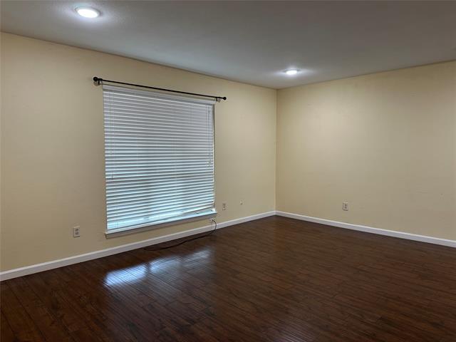 Foto principal - 10580 High Hollows Dr