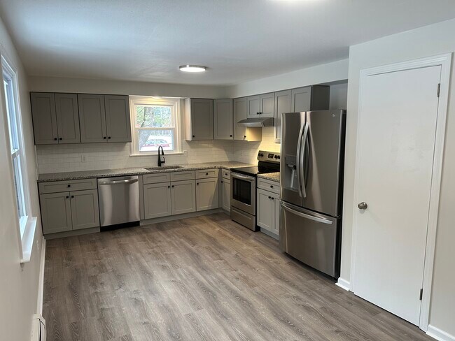 Foto del edificio - 1444 Stafford Rd