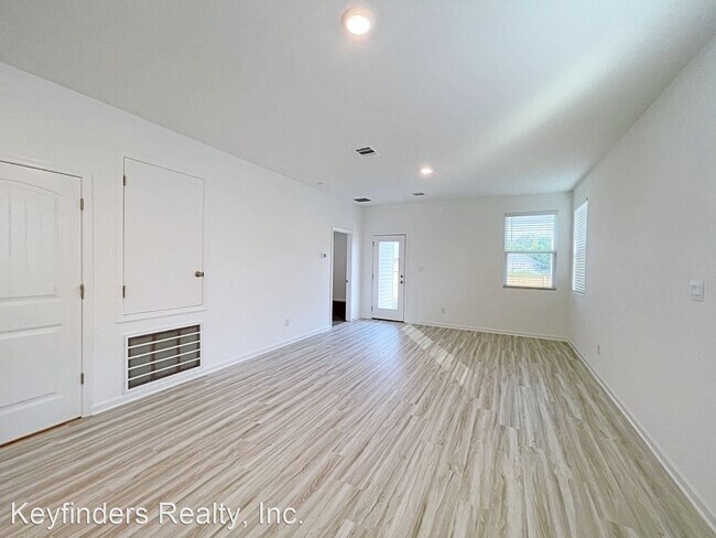 Building Photo - 3 br, 2 bath House - 944 Drago Drive
