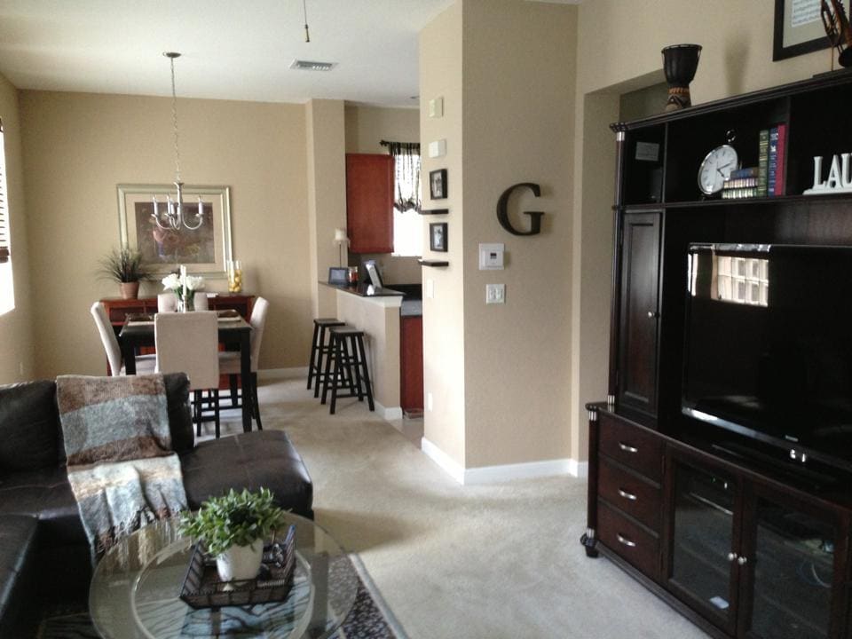 Building Photo - 480 Amador Ln