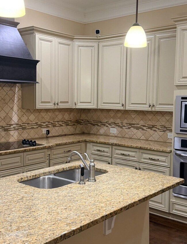 Foto del edificio - Available now! Beautiful 2 story home in Emerald Mountain!!