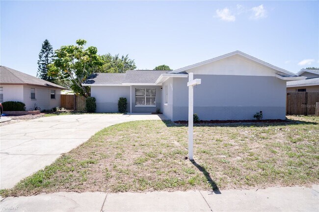 Building Photo - 4 br, 2 bath House - 1710 R Stonehaven Way