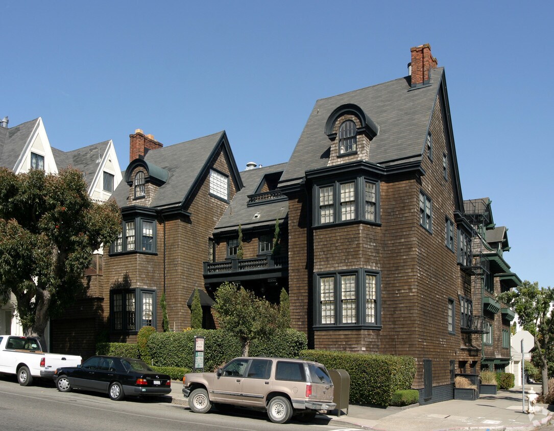 Building Photo - 2576-2580 Washington St