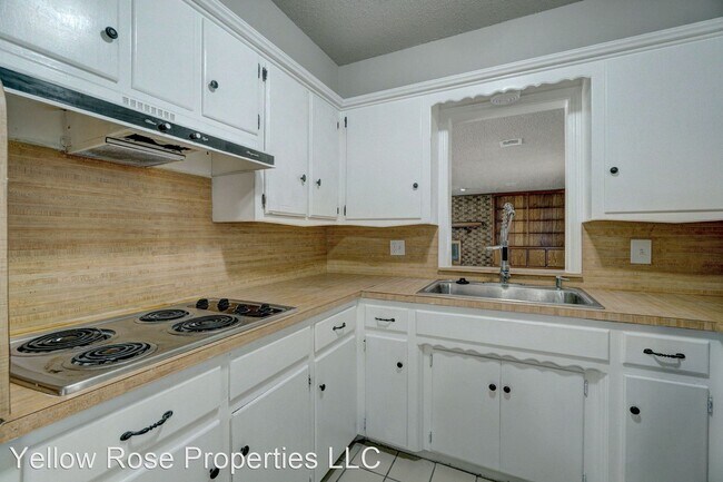 Building Photo - 3 br, 2 bath House - 1309 Kingston Dr