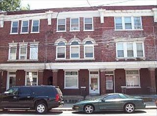 Primary Photo - 18 W James St
