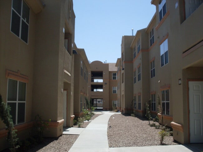 Building Photo - Desert Villas- Income Restricted