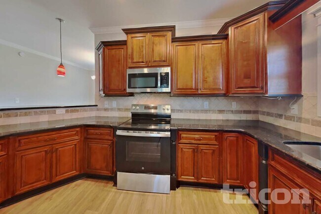 Foto del edificio - 1306 Crescent Ridge Drive