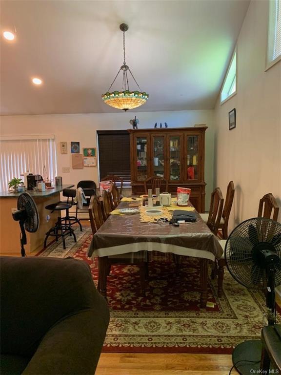 Foto del edificio - 8 Samantha Way