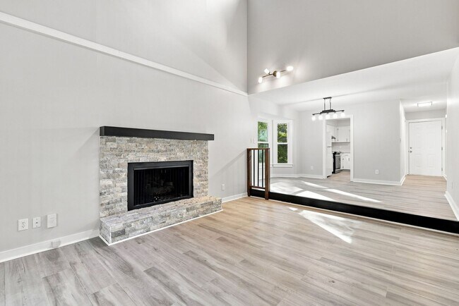 Foto del edificio - 4011 Arckelton Dr