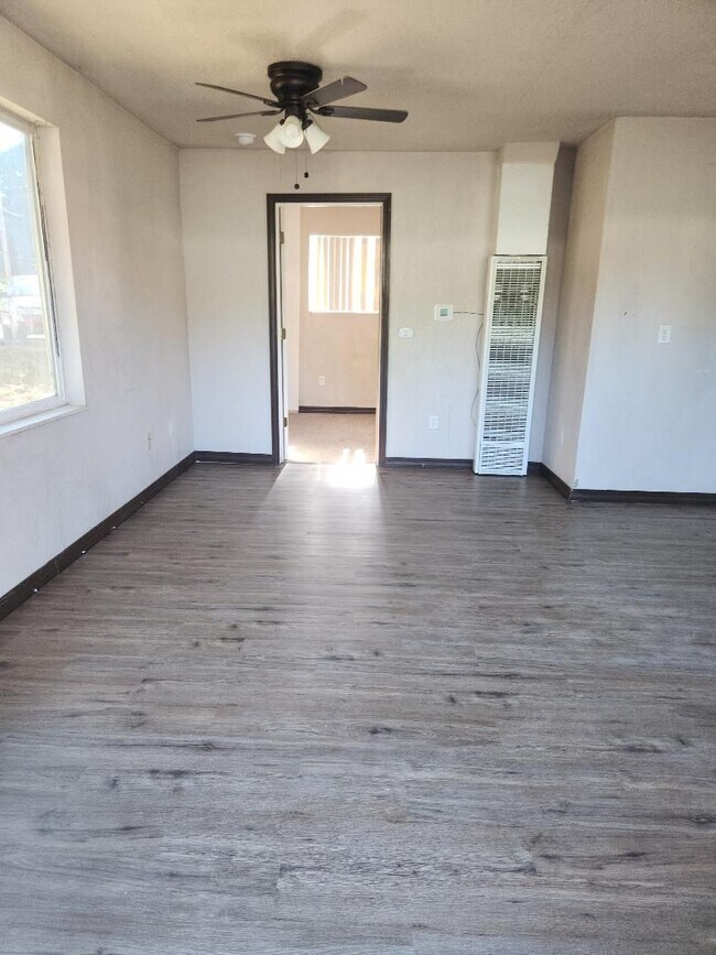 Foto del edificio - 1bed 1bath Home