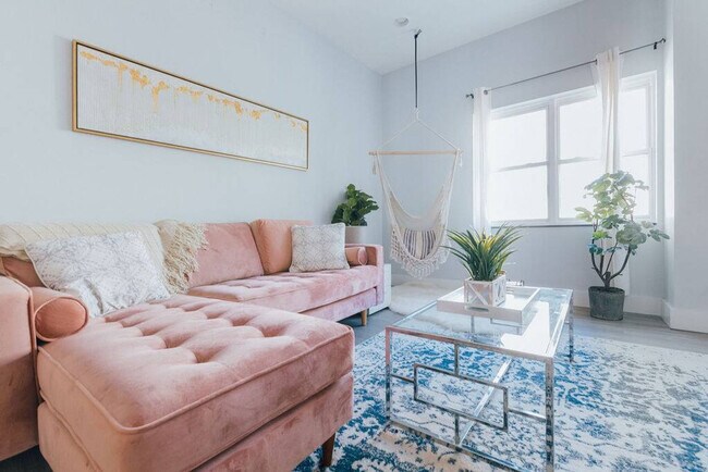 Building Photo - 202 E Main St