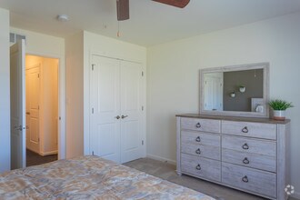 Apt 3515 - Hampden Greene