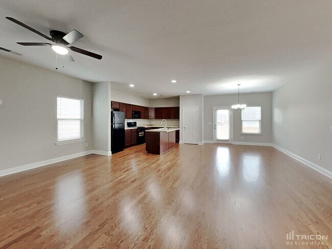 Foto del edificio - 1521 Holton Rd