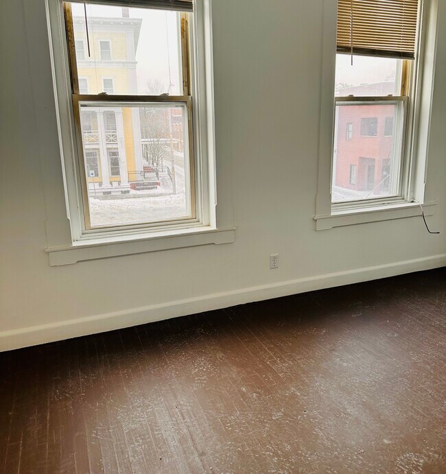 Foto del edificio - 1214 Main St