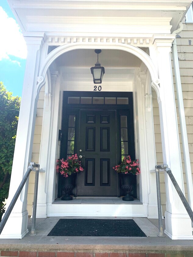 20 Avon St, Wakefield, MA 01880 Townhome Rentals in Wakefield MA