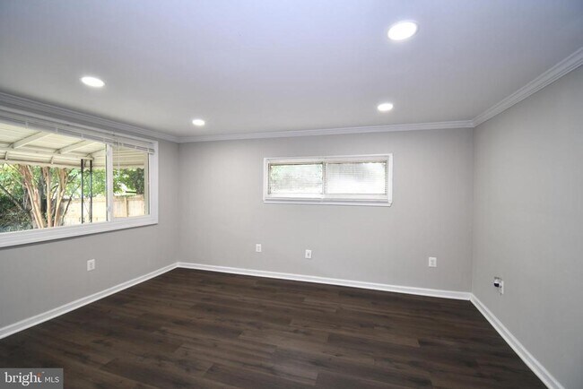 Building Photo - 4023 Hollins Ferry Rd