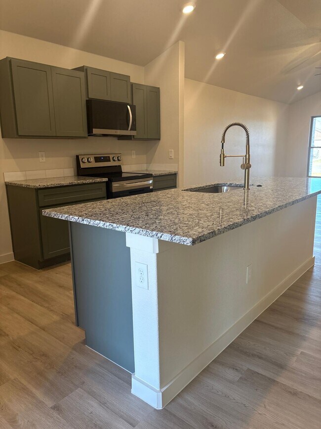 Building Photo - 6312 Virginia Ave