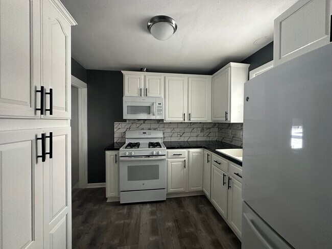 Foto del edificio - 1224 Post Dr